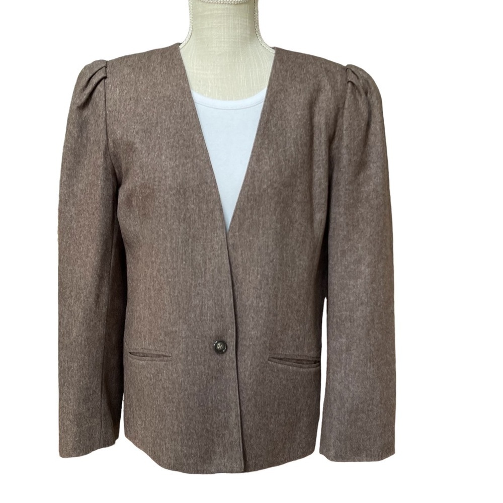 Vintage One Button Wool Blazer‎ with Front Pockets and Hight Shoulder Size: 16